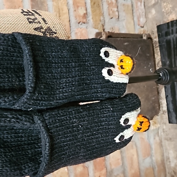 The Collection Royal Penguin hat with attached mittens - Picture 5 of 10